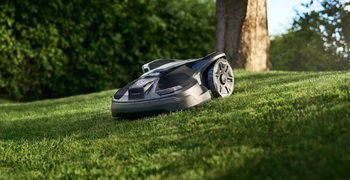Ultimate Guide to Choosing a Robotic Mower